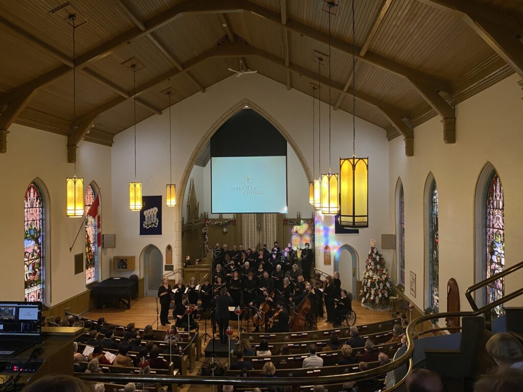 Oakville Chorus and Toronto Mozart Players members on stage